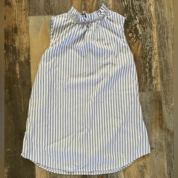 Banana Republic White & Lavender Blue Stripe Ruffle Neck Poplin Top Size Small - Picture 11 of 12